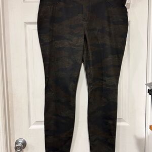 Time and Tru Camouflage Patterned Pants